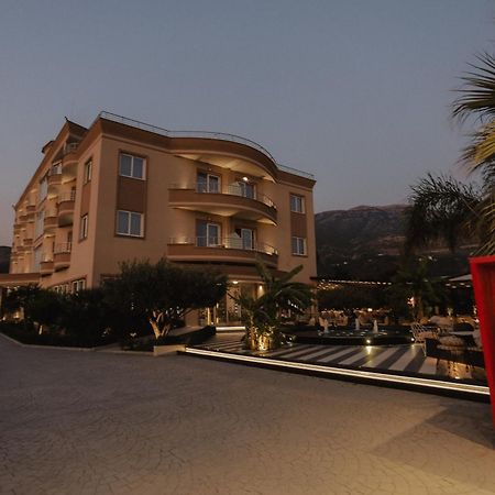 Sole Luna Hotel Borsh Exterior photo